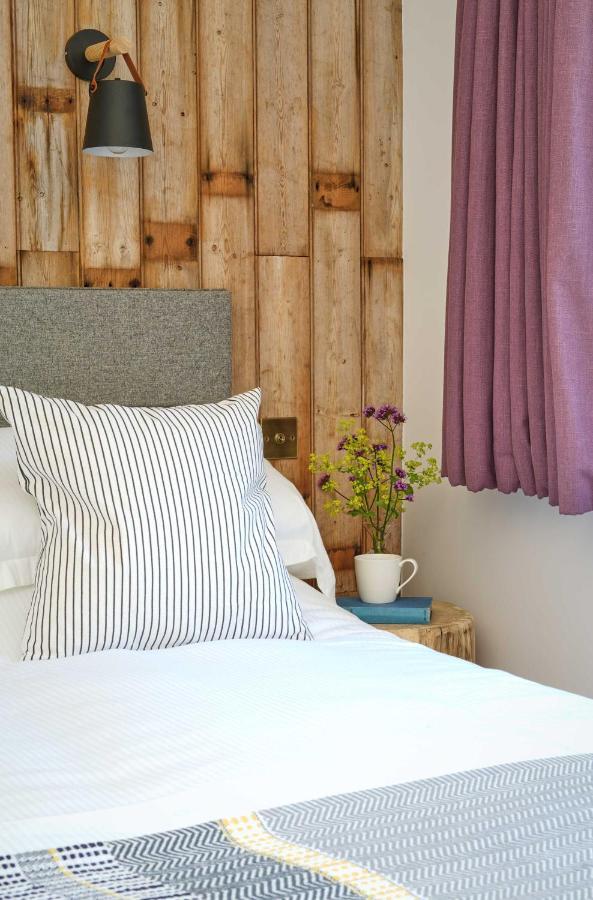Bed and Breakfast Bird & Carter Fonthill Fonthill Bishop Экстерьер фото
