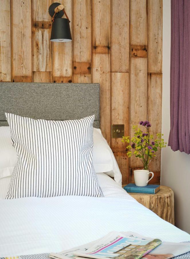 Bed and Breakfast Bird & Carter Fonthill Fonthill Bishop Экстерьер фото