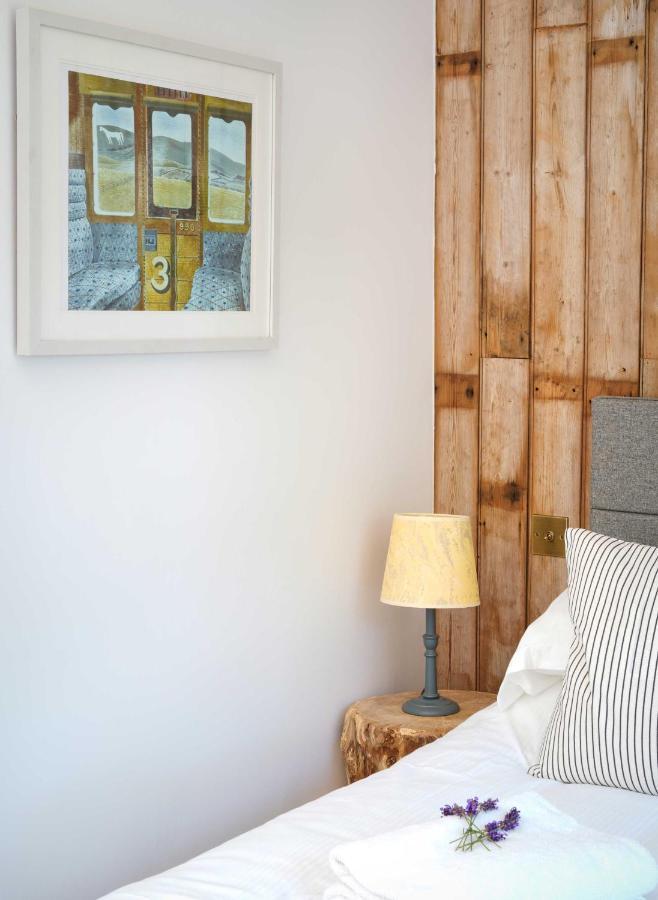 Bed and Breakfast Bird & Carter Fonthill Fonthill Bishop Экстерьер фото