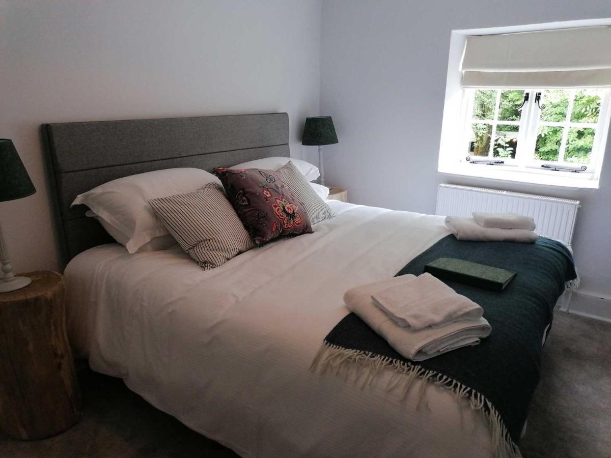 Bed and Breakfast Bird & Carter Fonthill Fonthill Bishop Экстерьер фото